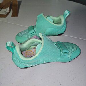 Nike SuperRep Cycle: Indoor Cycling Neon Green size 6.5  new without box